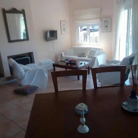 Elen House * חיליאדו
