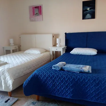 Elen House بيت للعطل *